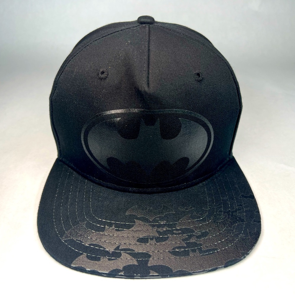Batman Signal Flat Bill Snap Back Cap Metallic Gloss Black on Black Youth